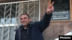 Айк Геворкян после освобождения из под ареста, 6 февраля 2012 г.