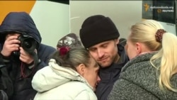 Четверта хвиля мобілізації: у Києві проводжали мобілізованих