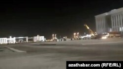 Arkadag şäheriniň ikinji tapgyrynyň gurluşygy dowam edýär.