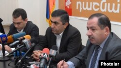 Armenia - Aghvan Vartanian (R) and other leaders of the Armenian Revolutionary Federation at a news conference in Yerevan, 26Dec2012.