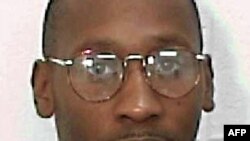 تروی دیویس سال ۱۹۹۱ از سوی دادگاه جورجیا به اتهام قتل یک افسر پلیس به اعدام محکوم شد.