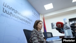 Առողջապահության նախարար Անահիտ Ավանեսյանը ասուլիսի ժամանակ, Երևան, 1-ը հոկտեմբերի, 2025թ.