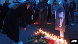 Ցուցարարները Պրահայում Ռուսաստանի դեսպանատան մոտ, 16 փետրվարի, 2024թ. 