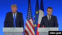 امانوئل مکرون (راست) و دونالد ترامپ، روسای‌جمهوری فرانسه و آمریکا.