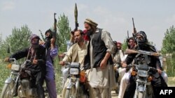 Owganystandaky ýaragly toparlar.