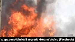 Ýangynyň netijesinde binanyň köp bölegi weýran boldy diýip, çeşme habar berýär. (Illýustrasiýa suraty)