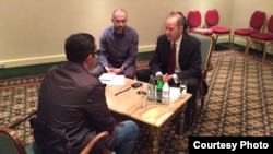 Армения - Глава департамента по борьбе с терроризмом с применением оружия массового поражения Госдепартамента США Джеффри Адлам дает интервью Радио Азатутюн, Ереван, 4 апреля 2014 г. 