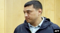 Дэвид Якобсон (прежнее имя - Алишер Абдуллаев) в суде по делу о подготовке нападения на датскую газету «Юлландс-Постен» и автора карикатур на пророка Мухаммеда.  Осло, 12 июля 2010 года.