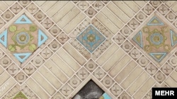 کاشی‌کاری تئاتر شهر