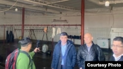 Малайзиядан келген делегация Кыргызстандагы ишканалар менен таанышууда.