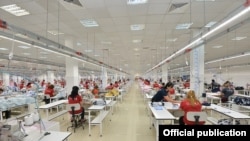 Armenia - Workers at a new textile factory in Yerevan, 5Oct2017.