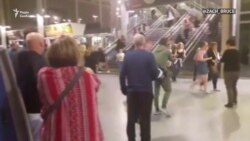 Люди в паніці залишають стадіон у Манчестері (відео очевидців)