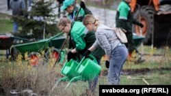 Агульнанацыяльны суботнік у Беларусі прайшоў 26 красавіка нягледзячы на рэкамэндацыю САЗ пазьбягаць масвых збораў людзей 