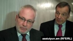 Nagorno-Karabakh - Russian mediator Igor Popov (L) and his U.S. colleague Robert Bradtke speak to journalists in Stepanakert, 22Nov2012.