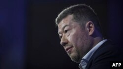 Риторика проти українських біженців – одна з центральних у виборчій кампанії Томіо Окамури