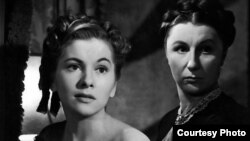 جودیت اندرسون و جوآن فونتین در ربکای هیچکاک