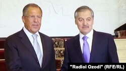 Акс аз мулоқоти ахири ду вазир дар Душанбе 