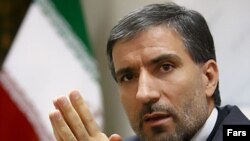 استیضاح وزیر آموزش و پرورش اولین طرح استیضاح مجلس هشتم بود که پس از چند روز پس گرفته شد. (عکس از فارس)