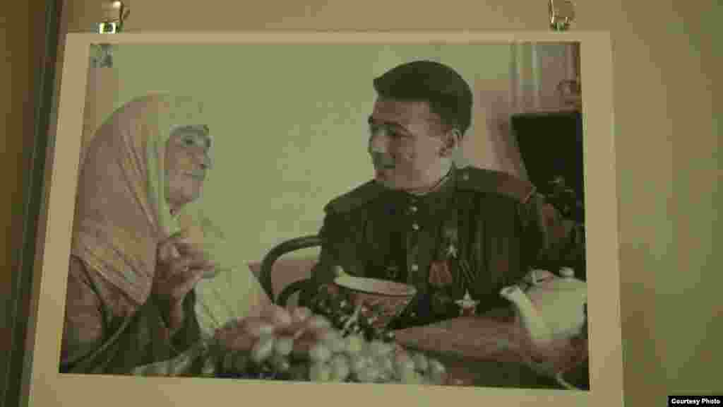 Москвадаги Шарқ музейида &ldquo;Ўзбекистон Улуғ Ватан уруши йилларида&rdquo; фотокўргазмаси очилди