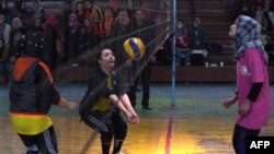 Дастаи волейболи Афғонистон. Акс аз бойгонӣ.