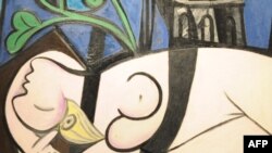 «برهنه ، برگهای سبز و نيم تنه» پيکاسو