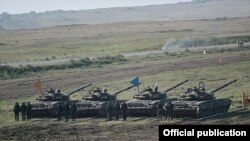 Լեռնային Ղարաբաղի Պաշտպանության բանակի զորավարժություններ, արխիվ