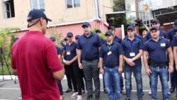 Саакашвілі випробував себе у ролі поліцейського