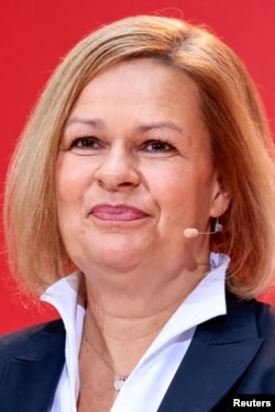 Нэнси Фезер, Германиянын ички иштер министри