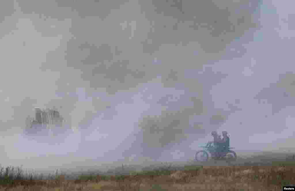 Вайскоўцы на матацыкле