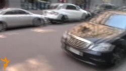 Бог дає або гроші, або розум – киянин