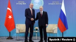  Թուրքիայի նախագ Ռեջեփ Էրդողանը և Ռուսաստանի նախագահ Վլադիմիր Պուտինը Ղազախստանում, հուլիս, 2024թ․