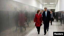 Вярхоўны прадстаўнік ЭЗ па замежнай палітыцы і бясьпецы Кэтрын Эштан и дзяржаўны сакратар ЗША Джон Кэры