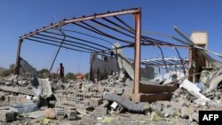 عکس آرشیوی از یک حمله آمریکا به ساختمانی در استان صعده ی