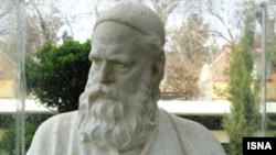 Омар Хайямдын айкели. Нишапур шаары, Иран.