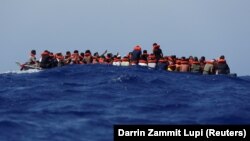 Мігранти шукають різні шляхи, щоб дістатися країн Європейського союзу (фото ілюстративне)