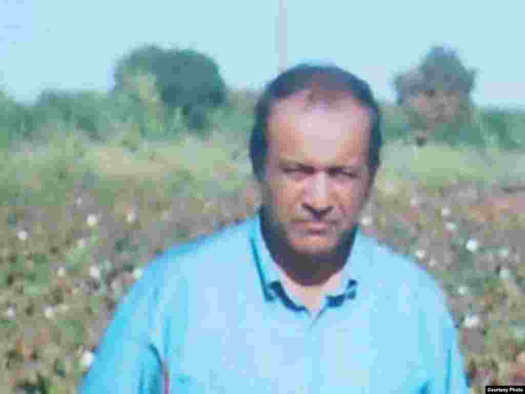 50 ёшли шоир Юсуф Жума 2007 йил декабрда президент Ислом Каримовнинг истеъфосини талаб қилиб ўтказган намойишлардан сўнг ҳибсга олинган эди. Юсуф Жума ҳокимият вакилига қаршилик кўрсатиш ва милиция ходимларига тан жароҳати етказишда айбланиб¸ 5 йилга озодлик маҳрум этилди. Ҳозирда Қорақалпоғистондаги Жаслиқ қамоқхонасида жазо муддатини ўтамоқда. 