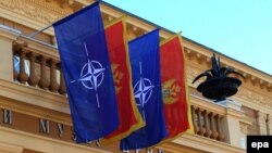 Прапори НАТО і Чорногорії, ілюстративне фото