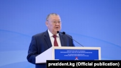 Токон Мамытов. 