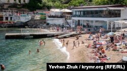 Пляж Мраморный в Севастополе