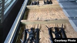 Пакування дронів у конструкції модульного будинку, фото ілюстративне