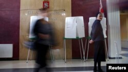 Представители Национально-дкмократического института США, в течение недели изучающие ситуацию перед муниципальными выборами, «увидели две Грузии» 