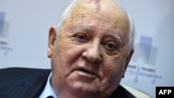 Михаил Горбачев