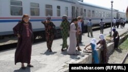 'Otly gatnawynyň ýatyrylmagyndan kösenýäris'