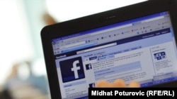 تغييرات به کاربران امکان می دهد که در هر مورد از انتشار يا شراکت اطلاعات خود روی صفحه فيس بوک نحوه و ميزان نگهداری از اطلاعات خصوصی خود را آن طور که می خواهند تنظيم کنند.