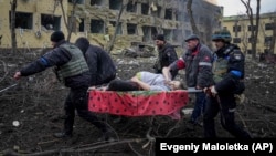 Вагітна жінка, фото з якою облетіло увесь світ після обстрілу в Маріуполі, померла, як і її ненароджена дитина