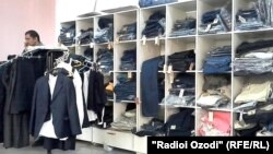 В Таджикистане многие предприятия покинули рынок из-за отсутствия спроса на их продукцию. Иллюстративное фото