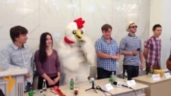 Франциядән кайткан Максуди нәселе вәкиле йөзен ачмады 