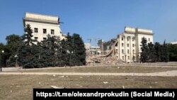 Російські КАБи 5 червня зруйнували Херсонську ОДА, головну адміністративну споруду Херсона. Україна, 5 червня 2025 року