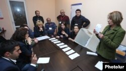 Armenia - Members of a precinct election commission in Yerevan count ballots cast in parliamentary elections, 2Apr2017.