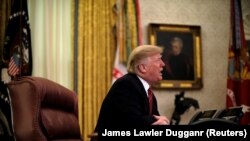 دونالد ترامپ روز سه‌شنبه از طریق ویدئو کنفرانس برای سربازان آمریکایی سخنرانی کرد.